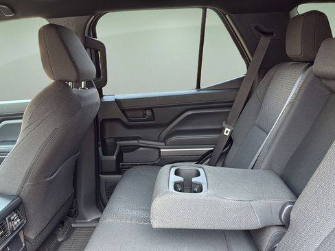 Used 2025 Toyota 4Runner SR5 RWD image 15