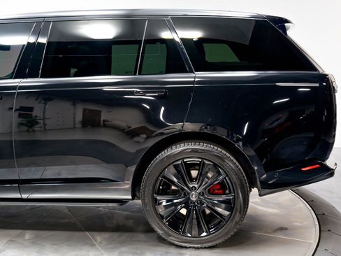 Used 2023 Land Rover Range Rover SV AWD/4WD image 51