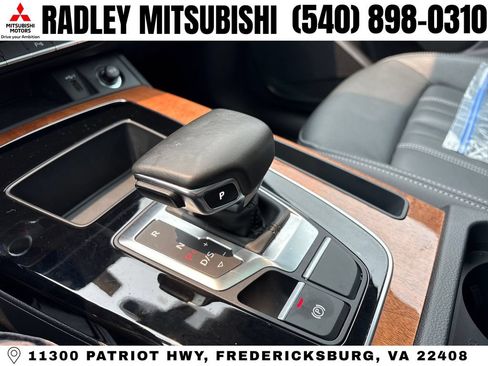 Used 2023 Audi Q5 2.0T Premium w/ Convenience Package AWD/4WD image 11