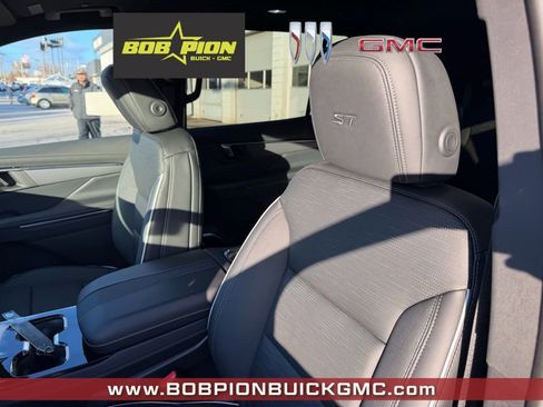 New 2026 Buick Enclave Sport Touring w/ Power Package image 14