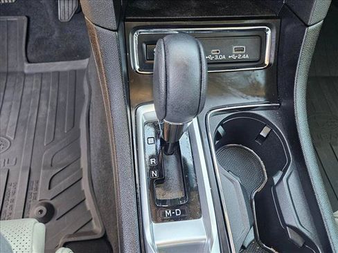 Used 2025 Subaru Ascent Limited w/ Popular Package #1 AWD/4WD image 12