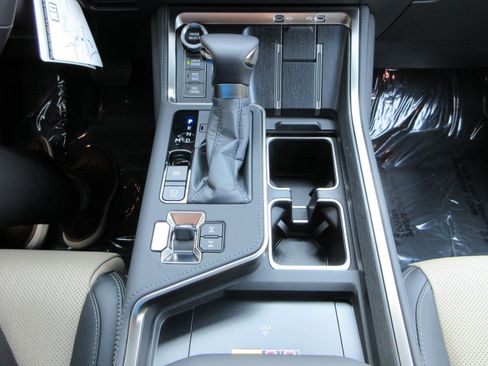 Used 2026 Lexus GX 550 AWD/4WD image 49
