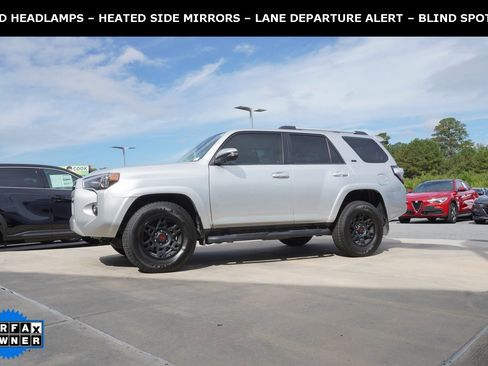Used 2023 Toyota 4Runner SR5 Premium image 2