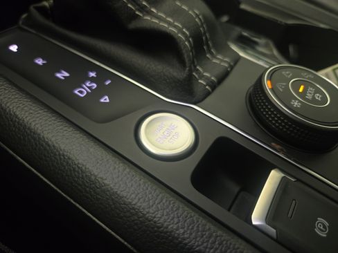 Used 2022 Volkswagen Atlas SEL image 27