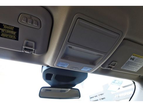 Used 2020 Ford Escape Titanium image 23