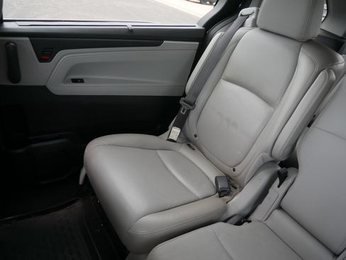 Used 2019 Honda Odyssey EX-L image 12