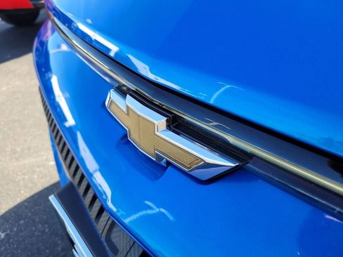 New 2026 Chevrolet Equinox EV LT image 30