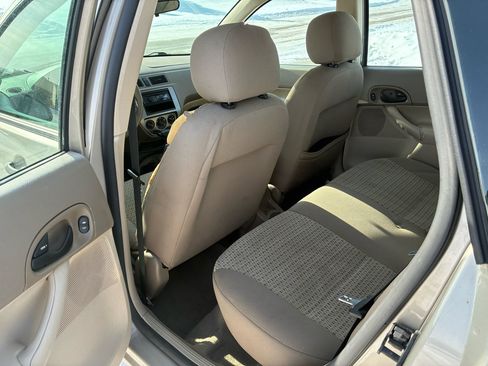 Used 2006 Ford Focus SE image 17