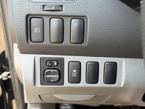 Used 2013 Toyota Tacoma PreRunner w/ SR5 Pkg RWD image 21