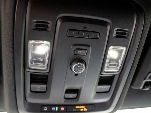 Certified 2023 Chevrolet Suburban RST AWD/4WD image 28