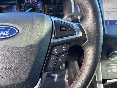 Certified 2020 Ford Edge ST-Line w/ Cold Weather Package image 20