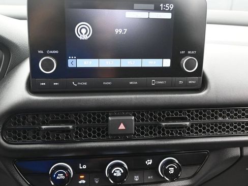 Used 2025 Honda HR-V LX image 15