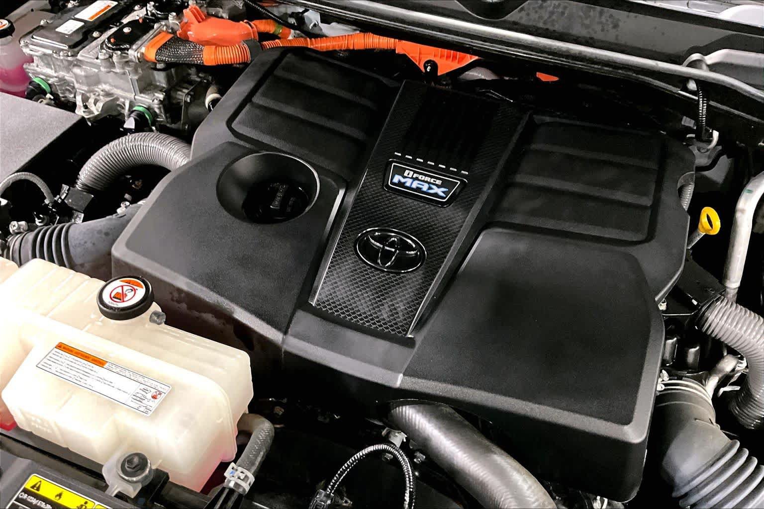 Used 2023 Toyota Tundra Platinum AWD/4WD image 32