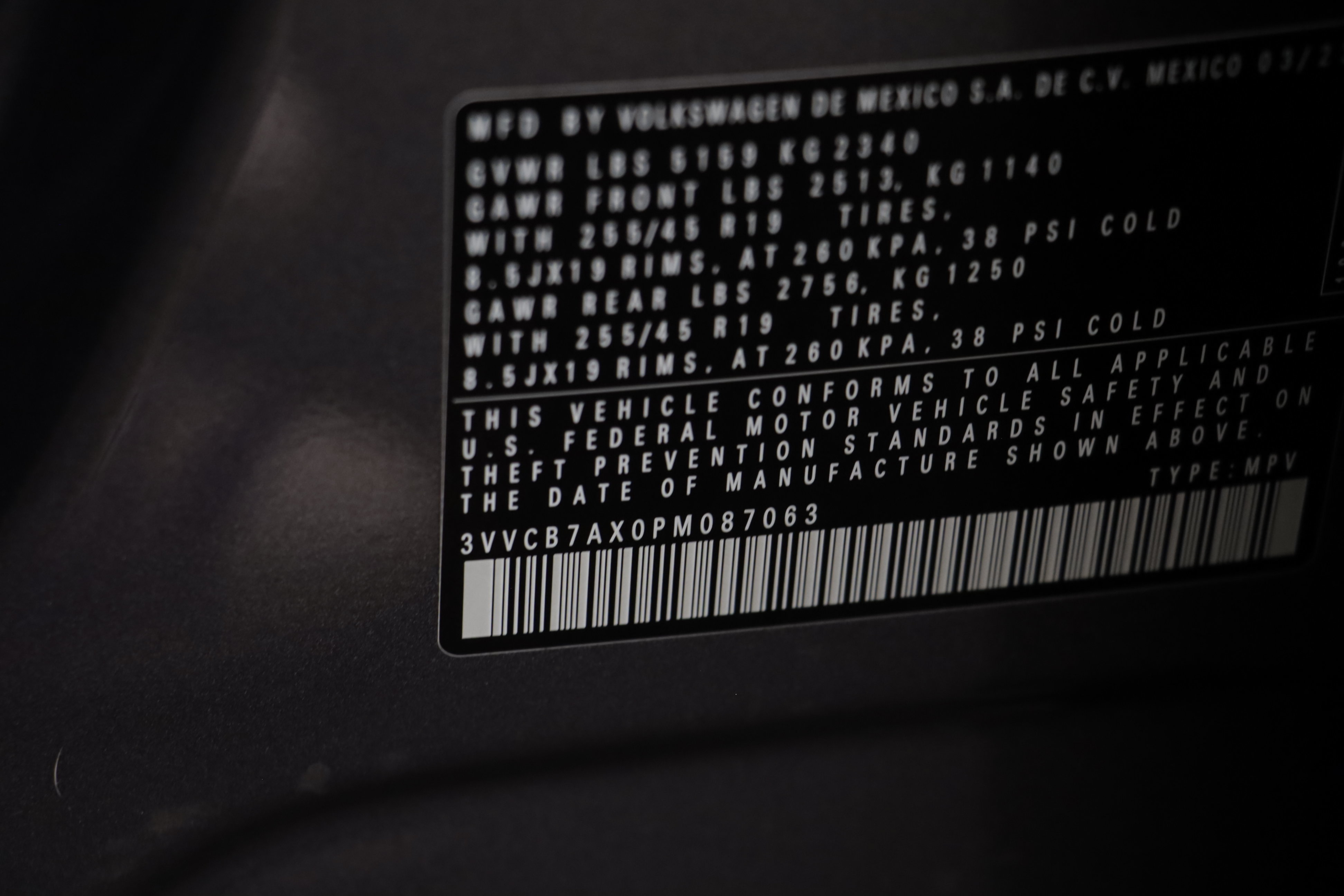 Certified 2023 Volkswagen Tiguan SE R-Line FWD image 23