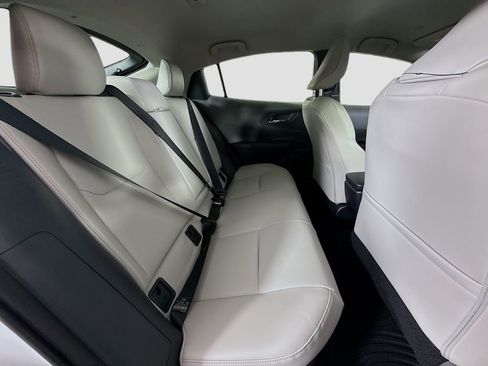 New 2026 Toyota Prius XLE image 16