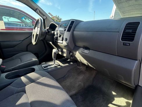 Used 2016 Nissan Frontier SV w/ SV Value Truck Package image 20