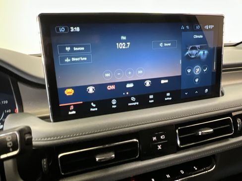 Used 2021 Lincoln Nautilus Reserve FWD image 17