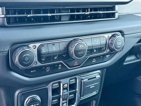 New 2025 Jeep Wrangler Sahara image 10