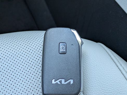 Certified 2024 Kia Sportage EX AWD/4WD image 29