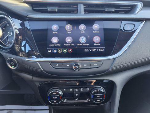 Used 2022 Buick Encore GX Essence w/ Experience Buick Package image 21