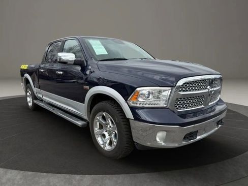 Used 2015 RAM 1500 Laramie w/ Convenience Group image 7
