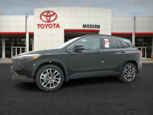 New 2026 Toyota Corolla Cross XLE image 8