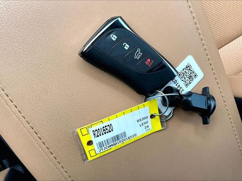 Used 2024 Lexus RX 350 Premium w/ Accessory Package (Z1) FWD image 15