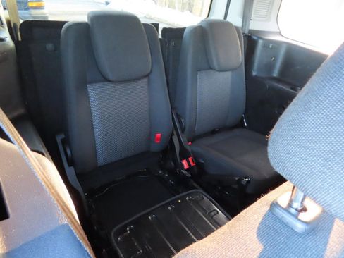 Used 2018 Ford Transit Connect XL image 13