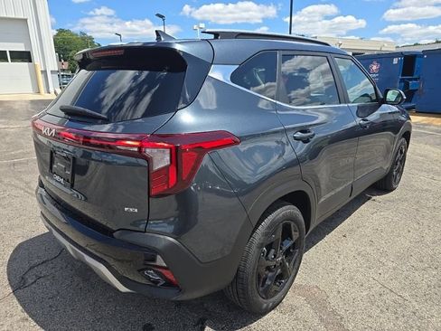 Certified 2026 Kia Seltos EX w/ EX Sunroof Package AWD/4WD image 8