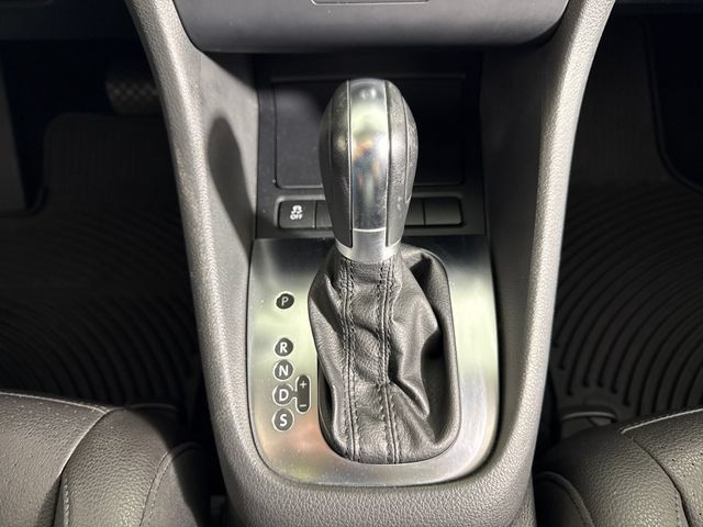 Used 2014 Volkswagen Jetta SE FWD image 36