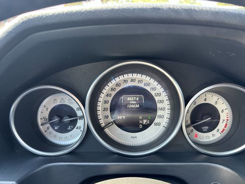 Used 2015 Mercedes-Benz E 350 4MATIC Sedan w/ Premium 1 Package image 21