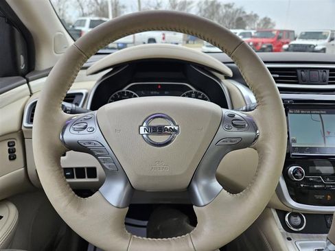 Used 2018 Nissan Murano Platinum image 11