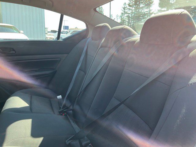 Used 2024 Nissan Altima 2.5 SV FWD image 20