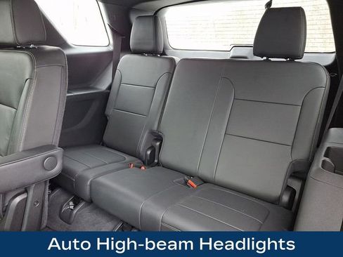 Used 2022 Chevrolet Traverse LT w/ Midnight/Sport Edition image 15