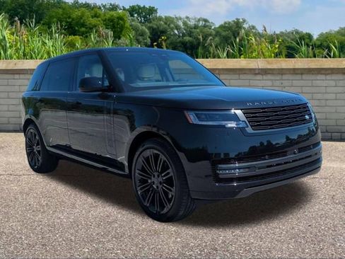 New 2026 Land Rover Range Rover Long Wheelbase SE AWD/4WD image 3