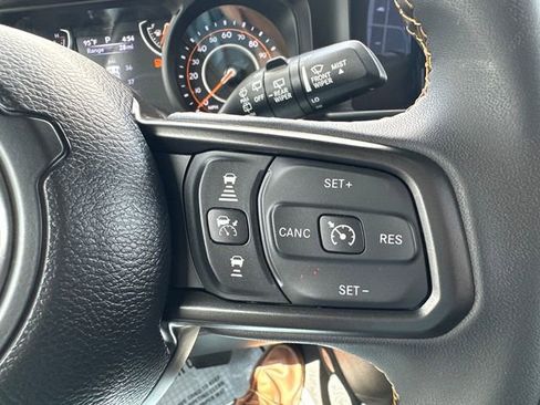Used 2024 Jeep Wrangler Sport AWD/4WD image 17