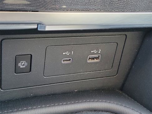 Used 2024 Nissan Armada SV image 13