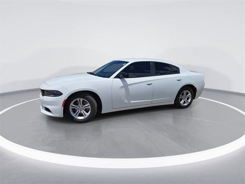 Used 2023 Dodge Charger SXT image 4