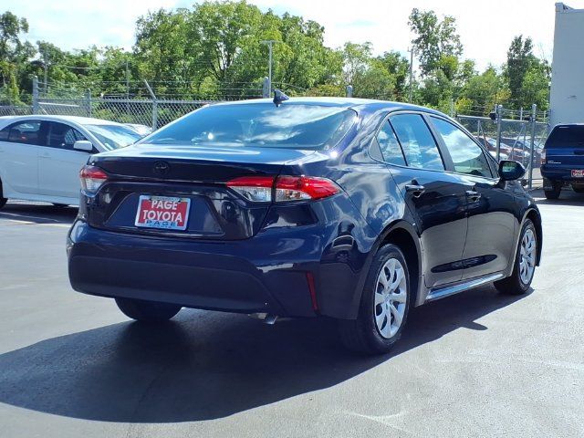 Used 2026 Toyota Corolla LE FWD image 4