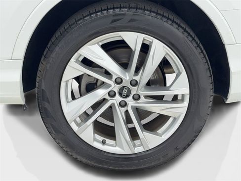 Used 2021 Audi Q7 3.0T Premium Plus image 55