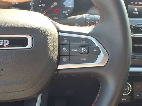 Used 2022 Jeep Compass Trailhawk w/ Trailhawk Convenience Group AWD/4WD image 18