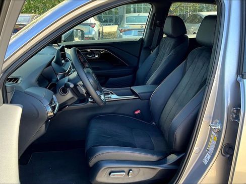 Certified 2025 Acura ADX A-Spec image 21