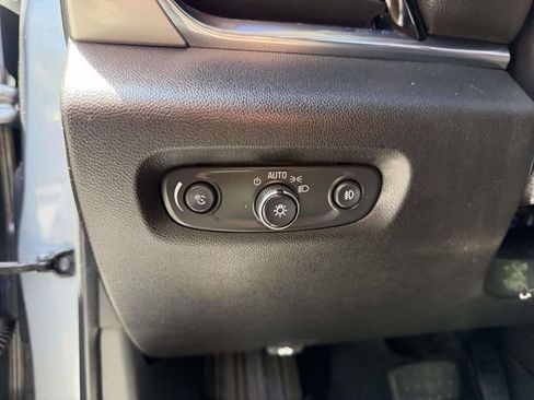 Used 2018 Chevrolet Traverse LT AWD/4WD image 21
