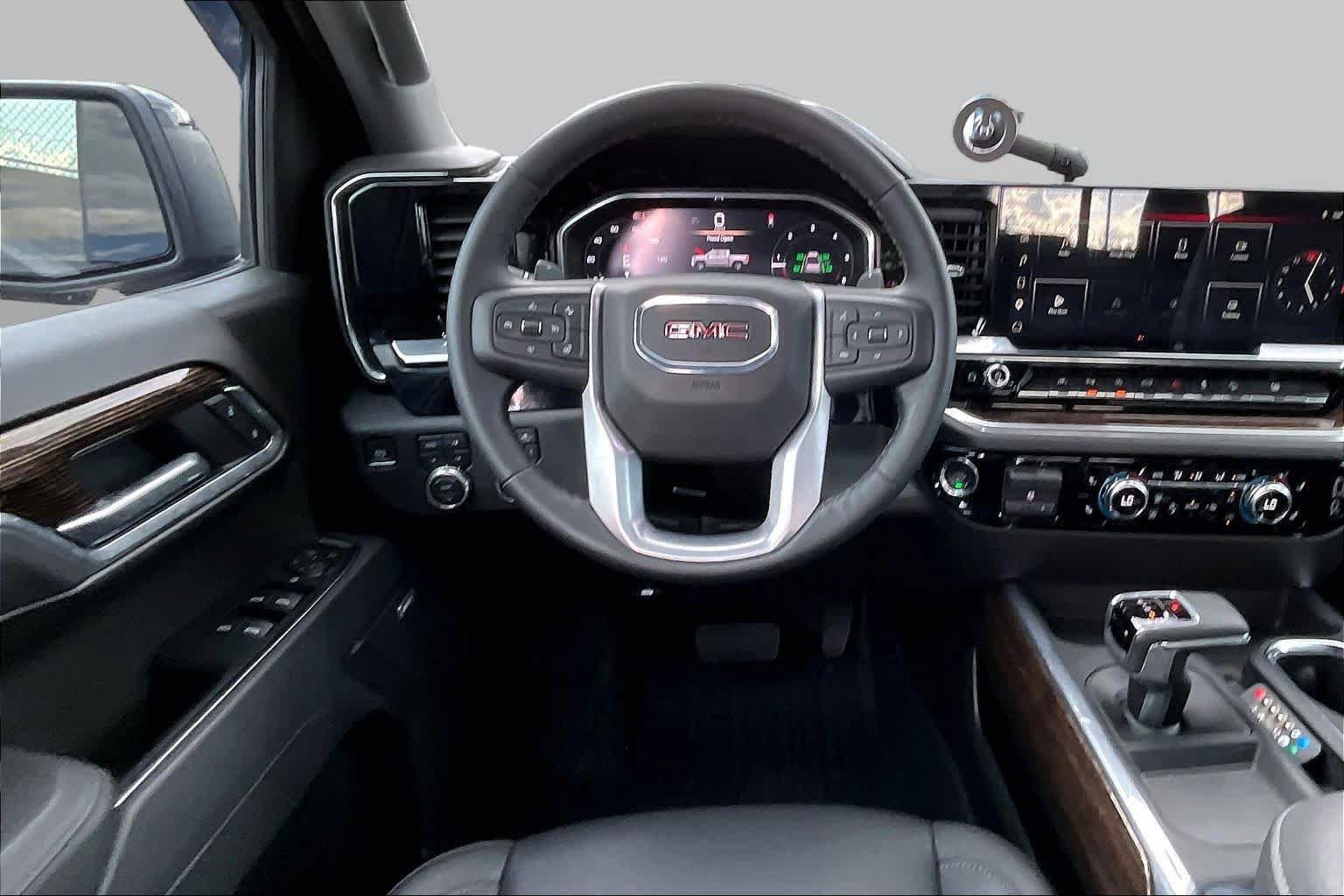 Used 2026 GMC Sierra 1500 Elevation w/ Elevation Premium Package AWD/4WD image 6