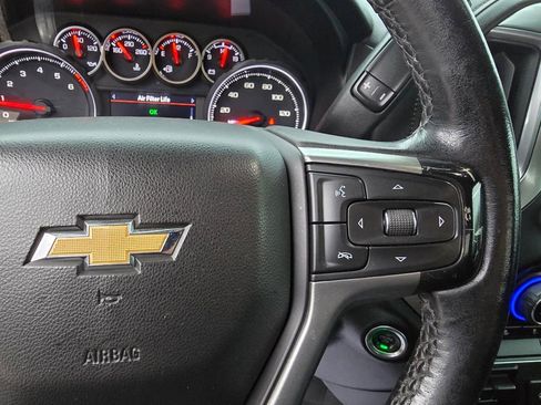 Used 2022 Chevrolet Silverado 2500 LT w/ Convenience Package image 23