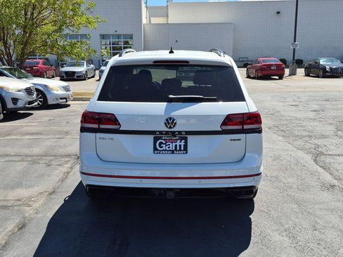 Used 2022 Volkswagen Atlas SEL R-Line AWD/4WD image 5