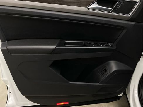 Used 2019 Volkswagen Atlas SEL AWD/4WD image 25