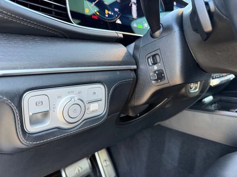 Used 2021 Mercedes-Benz Maybach GLS 600 4MATIC image 12