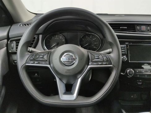 Used 2019 Nissan Rogue image 23