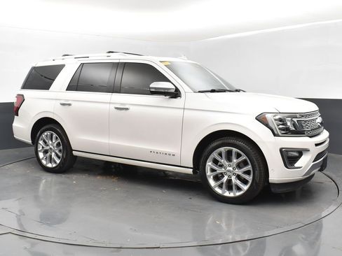 Used 2019 Ford Expedition Platinum image 3